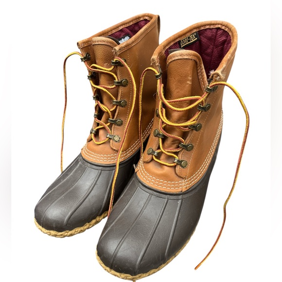 L.L Bean Gore Tex Insulated Duck Boots - Picture 2 of 9